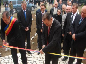 Shumë politikanë vendorë në Rumani po ndryshojnë parti para zgjedhjeve | Foto: youtube