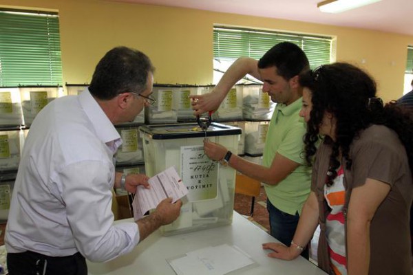 Qendër votimi gjatë zgjedhjeve të vitit 2013 | Foto nga :AP