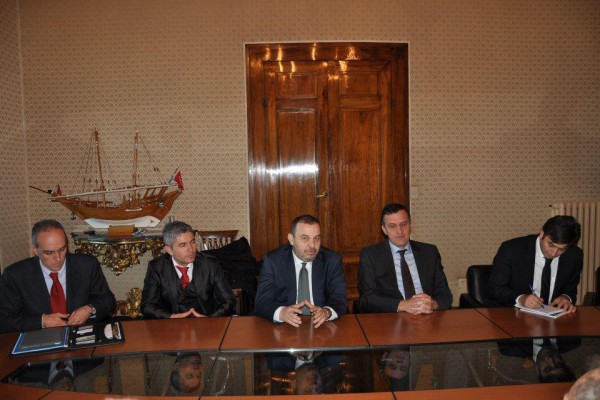 Ilir Rrapaj, më dt. 19 Dhjetor 2013,gjatë vizitës zyrtare të Ministrit të Shëndetësisë Rajonin e Peruxhias, Itali. | Foto nga : Facebook