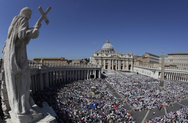 St. Peter's Square is crowded with faithful attending a Canonization Mass by Pope Francis for Mother Teresa, at the Vatican, Sunday, Sept. 4, 2016. Francis has declared Mother Teresa a saint, honoring the tiny nun who cared for the world's most destitute as an icon for a Catholic Church that goes to the peripheries to find poor, wounded souls. (AP Photo/Alessandra Tarantino)