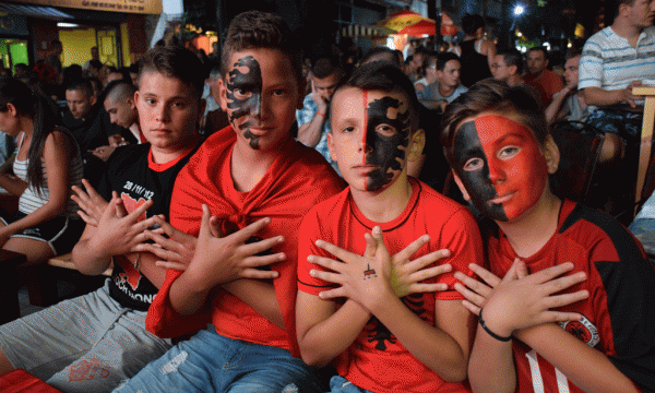 Atmosfera përpara ndeshjes Shqipëri-Portugali në Tiranë. Foto: Ivana Dervishi/BIRN