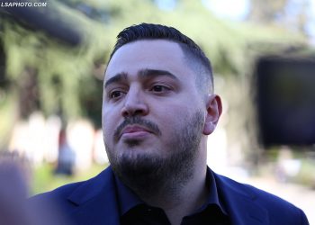 Socialistët pa qëndrim për dy deputetët e PS-së të ‘mbështetur’ nga Aqif Rakipi