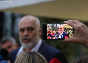 ‘Pakt me median’: Rama u dikton gazetarëve se çfarë duhet të raportojnë