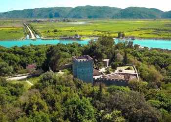 ‘Investime strategjike’: Resortet kërcënojnë zonat e mbrojtura në bregdet