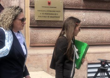 KPA shtyn seancën për gjyqtaren Irena Gjoka pas ndërrimit të Komisionerit Publik