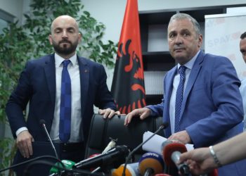 “Golden Bullet” godet 8 grupe kriminale, por krerët marrin arratinë