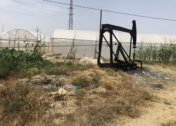 “Pus e shtëpi”: Ndotja e naftës në Kuçovë lihet jashtë kontrollit