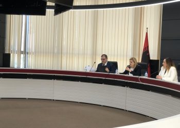 Elveta Murra përballet me barrë prove për bilanc negativ prej 14 milionë lekësh