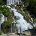 Turizëm me pikatore nën stërkalat e Ujëvarës së Sotirës