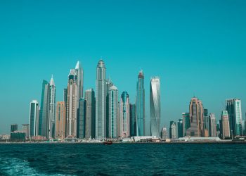 Destinacioni Dubai: Kriminelët shqiptarë gjejnë strehë të sigurt në Emiratet e Bashkuara Arabe