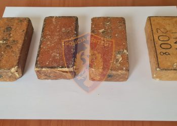 Kapet 1 kilogram tritol, policia arreston një 19-vjeçar   
