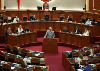 Kuvendi i hap rrugën rishikimit të hartës territoriale