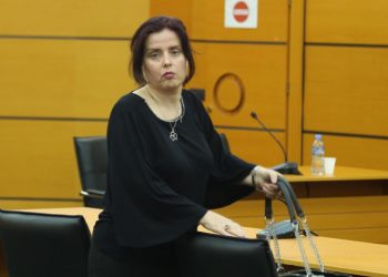 Enkela Vlora (Bajo) jep shpjegime për pasurinë