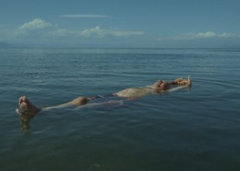 Filmi rikrijon “arratisjen me not për liri” nga komunizmi në Shqipëri