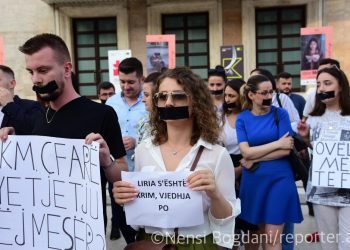 Organizatat protestojnë ndaj Ramës për “riedukimin” e gazetarit