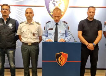 Trafikimi i 1 ton marijuanë bllokohet në det, pesë të arrestuar