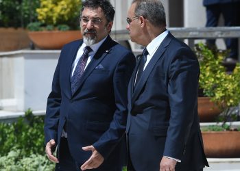 Marrëveshja me Mbretërinë e Bashkuar për emigrimin e paligjshëm kalon me debate në Kuvend