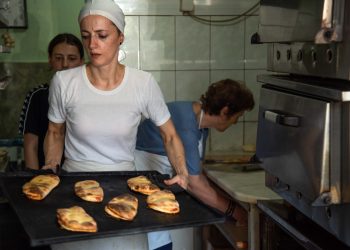 Në foto: Byrektoret e Tiranës, ‘streetfood’ me shije shqiptare