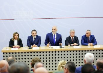 Muhamet Rrumbullaku prezantohet si drejtor i ri i Policisë së Shtetit
