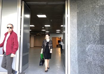 Eglantina Mikani jep shpjegime për të ardhurat e bashkëshortit