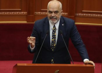 Mazhoranca miraton me debate marrëveshjen për Portin e Durrësit