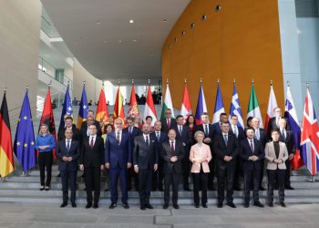 Për shkak të luftës në Ukrainë, Holanda më pranuese për anëtarësimin e Ballkanit në BE