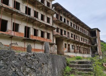 Shkrimtari shqiptar shkruan për vitet në burgjet politike komuniste