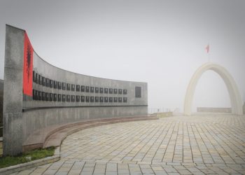Çfarë duhet bërë për të sjellë më në fund drejtësi në Kosovë?