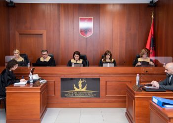 Si u ndanë ‘fatet’ e Elbana Llurit dhe ish-bashkëshortit Gerd Hoxha në KPA