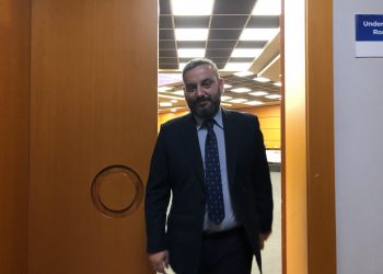 Shpjegimet e Andri Ymerit për barrat e provës në tre kriterert gjatë dy seancave maratonë