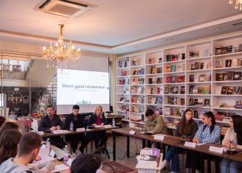 Studentët në harresë: Bursat studentore vonohen me muaj të tërë