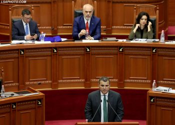 Interesat e bonove 12-mujore bien, por mbeten sërish shumë të larta