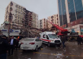 Evropa, SHBA-ja, vendet e Ballkanit ofrojnë ndihmë për Turqinë e goditur nga tërmeti