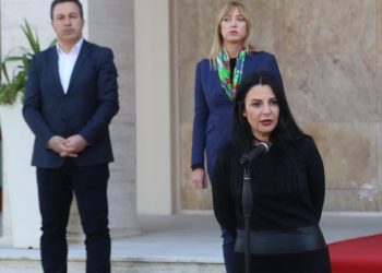 Qeveria ia pason bashkisë problemet me inceneratorët