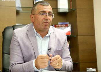 Arrestohen drejtuesit e Bashkisë Bulqizë, falsifikuan 2.8 milionë euro tender