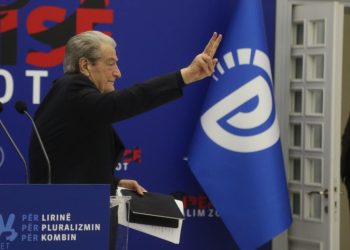 Berisha mbetet pa vulë, opozita hyn e ndarë në zgjedhje