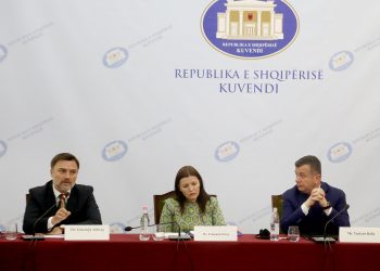 Kompromisi Balla-Alibeaj paralizon punimet e Kuvendit deri në zgjedhje