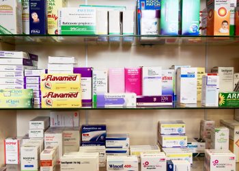 Mungesa e barnave cilësore nxit kontrabandën në tregun farmaceutik shqiptar
