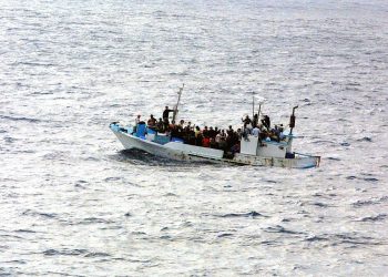Qasja e MB-së ndaj azilantëve shqiptarë sfidon faktet dhe realitetin