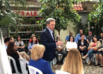 Kryebashkiaku i vetëm i djathtë në Shqipëri kërkon një mandat të dytë