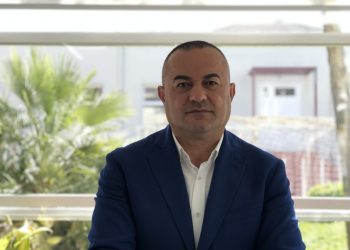 Kandidatët për Mallakastrën shkëmbejnë akuza, ndërsa qytetarët janë mosbesues