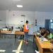 Votimi familjar dhe defektet teknike shenjojnë zgjedhjet elektronike në Elbasan