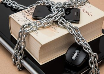 Grupet e të drejtave: Kontrolli i internetit nga qeveria turke kërcënon zgjedhjet
