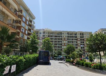 Refugjatët afganë në Shqipëri presin Amerikën
