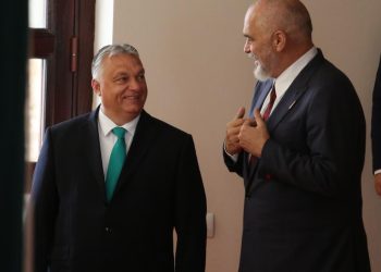 Rama në takim me Orban kërkon lirimin e 3 oficerëve të policisë së Kosovës që mbahen në burg nga Serbia