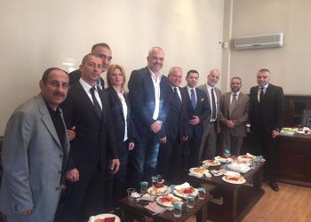 Edi Rama zgjat koncesionin kontrovers të Berishës, të blerë nga konsullja e nderit në Izmir