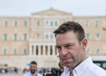 Stefanos Kasselakis, lideri i ri i SYRIZA-s në Greqi, nuk “ra nga qielli”