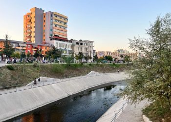 Gjanica, pa plan shpëtimi dhe pastrimi nga ndotjet e naftës