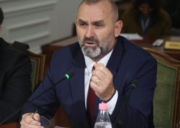Miratohen pa debat ndryshimet në ligjin “Për të drejtën e Informimit”