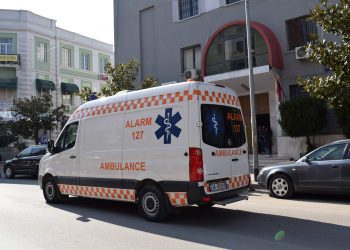 Punëtori vdes gjatë një aksidenti në punë në Durrës